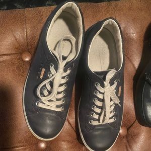 Ecco sneakers size 5 gently used